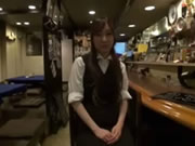 與高級日式餐廳經理要一個女侍應幫忙 星野夏娃